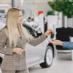 علاقة الحرب الروسية على أوكرانيا بارتفاع أسعار السيارات