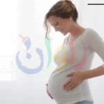 نساء يضعن أطفالاً في سن الأربعين